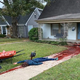Illustration for article titled Mans Halloween decorations so good that the cops keep getting called to his house